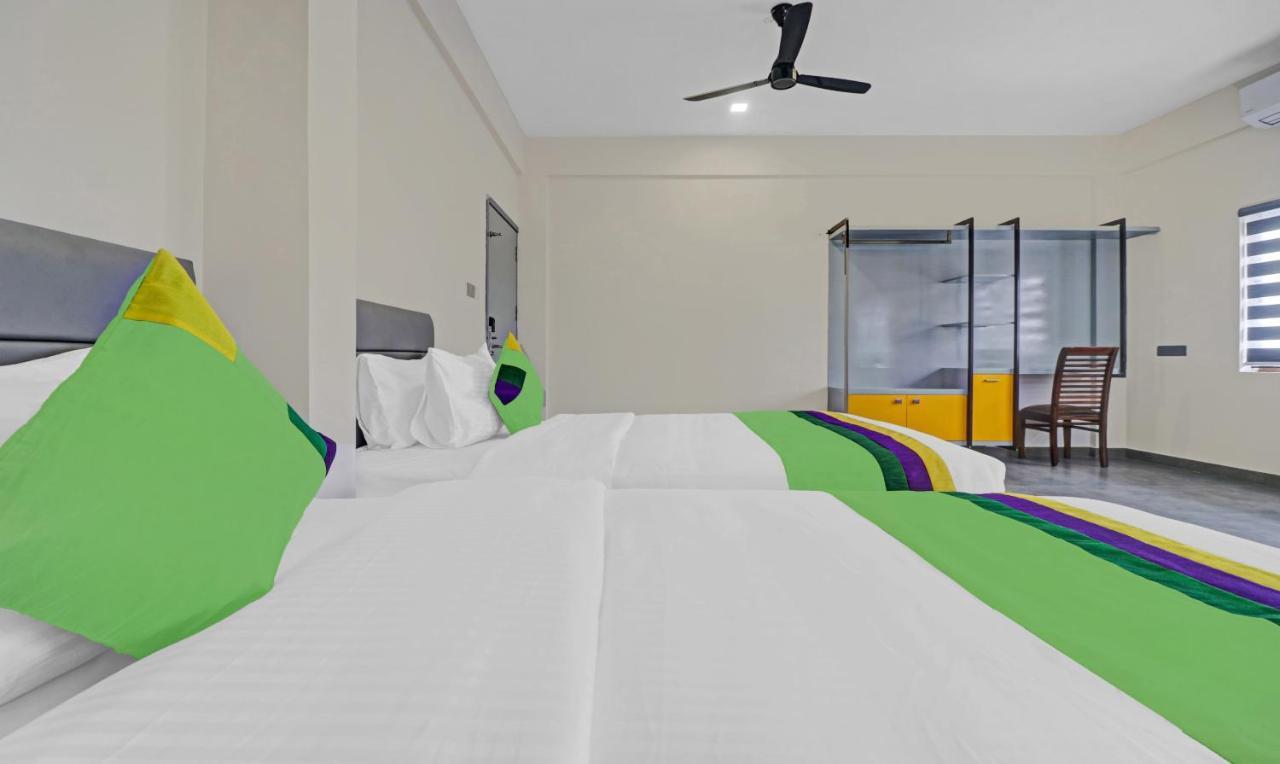 Treebo Grand Vistara Airport Suites Kochi Dış mekan fotoğraf